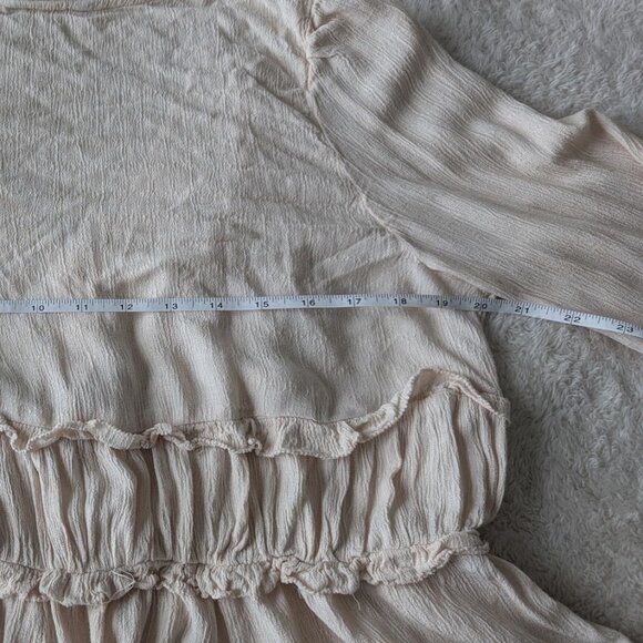 American Eagle Cream Blouse - Picture 4 of 4